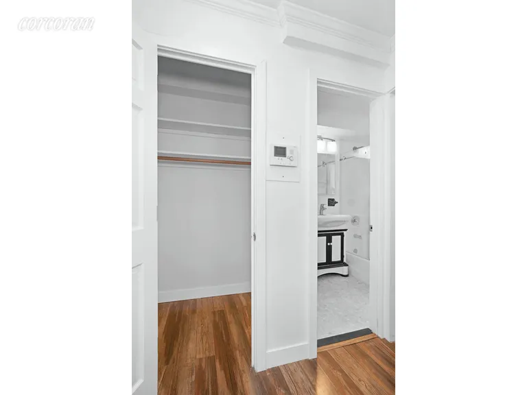New York City Real Estate | View 321 East 45th Street, 3C | room 4 | View 5