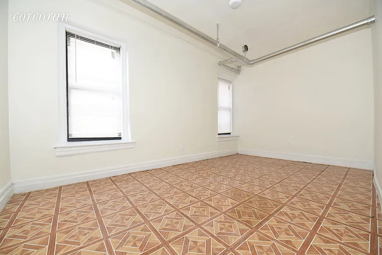 New York City Real Estate | View 2333 Loring Place North, 4 | 3 Beds, 1 Bath | View 1