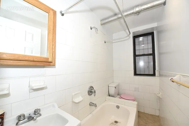 New York City Real Estate | View 2333 Loring Place North, 4 | room 7 | View 8