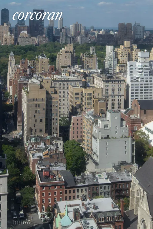 New York City Real Estate | View 200 East 65th Street, 31 | room 11 | View 12