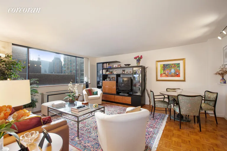 New York City Real Estate | View 45 West 67th Street, 8F | room 2 | View 3