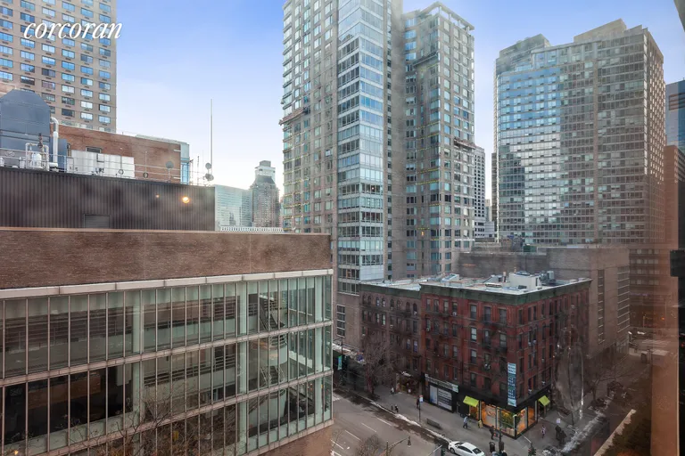New York City Real Estate | View 45 West 67th Street, 8F | room 4 | View 5