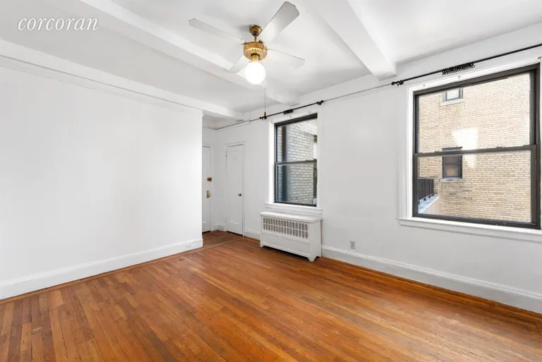 New York City Real Estate | View 20 West 72Nd Street, 1408 | Living Room | View 2