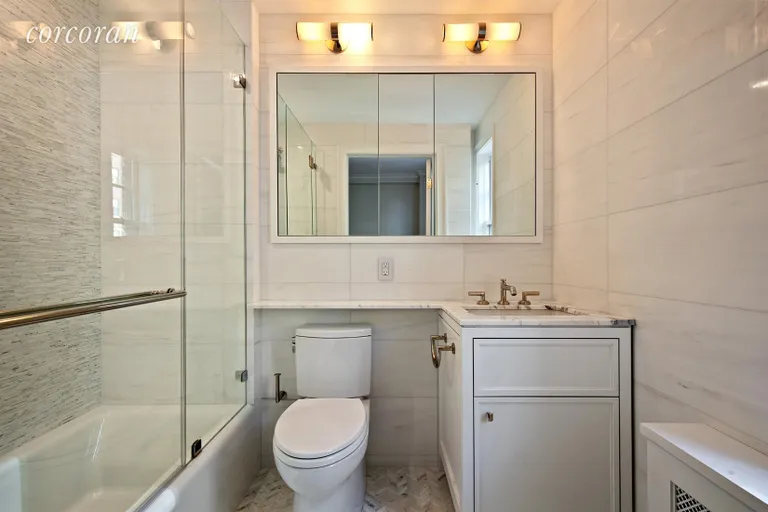 New York City Real Estate | View 1165 Fifth Avenue, 10C | Master Bathroom | View 14