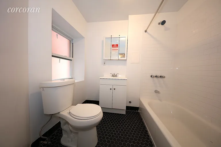New York City Real Estate | View 186 Franklin Street, C10 | room 9 | View 10