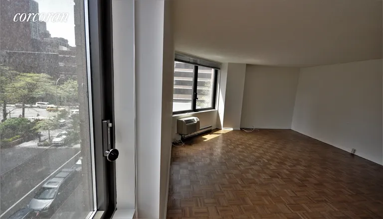 New York City Real Estate | View 1601 Third Avenue, 4C | room 15 | View 16