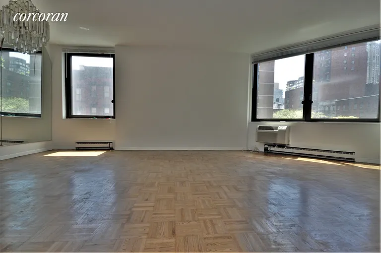 New York City Real Estate | View 1601 Third Avenue, 4C | room 16 | View 17