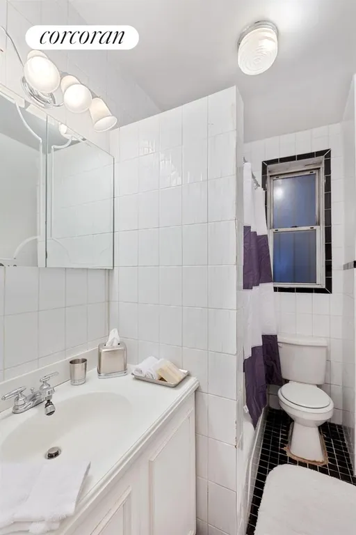 New York City Real Estate | View 52 Riverside Drive, 1B | Bathroom | View 4