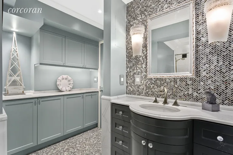 New York City Real Estate | View 1 Gracie Terrace, 14FK | Bathroom | View 14