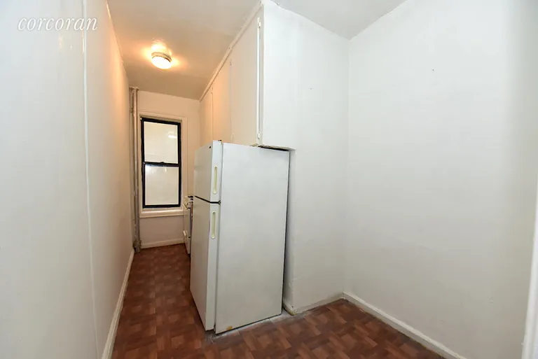 New York City Real Estate | View 655 Pelham Parkway North, 3L | room 6 | View 7