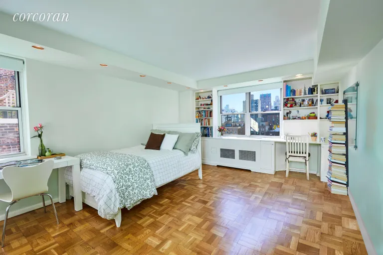 New York City Real Estate | View 135 East 83rd Street, 11A | room 7 | View 8