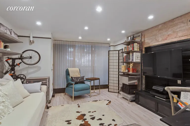 New York City Real Estate | View 238 East 84th Street, GA | Living Room | View 2