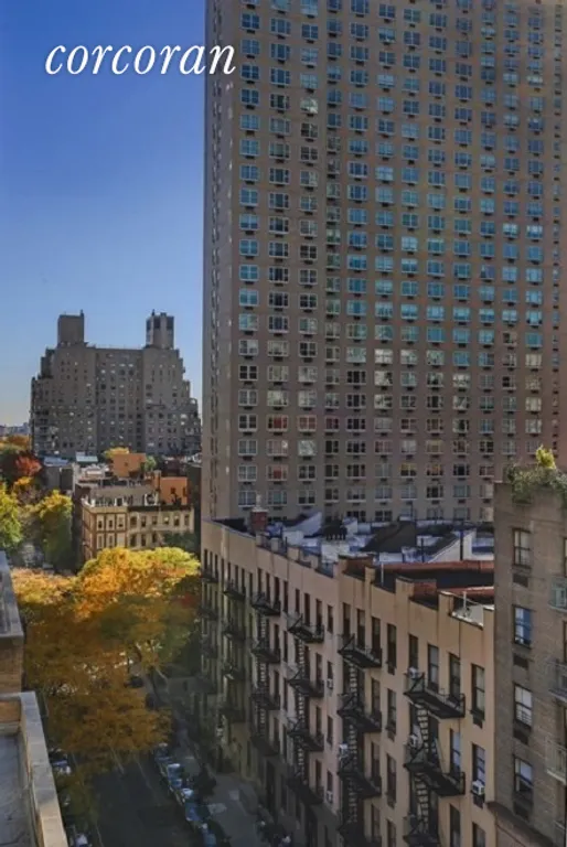 New York City Real Estate | View 401 East 89th Street, 10K | room 6 | View 7