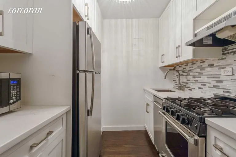 New York City Real Estate | View 301 East 79th Street, 36G | Stunning Kitchen   | View 5