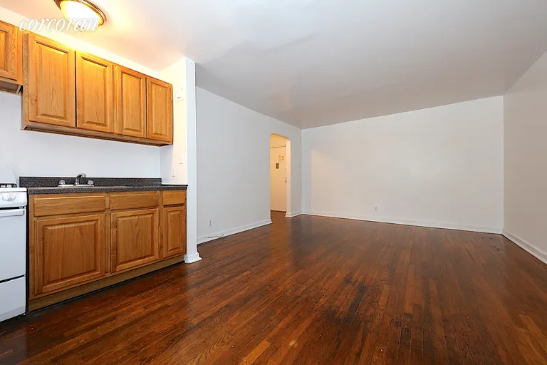 New York City Real Estate | View 136-16 222nd Street, 11B | room 4 | View 5