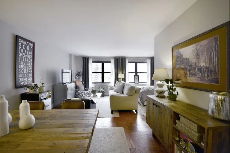 New York City Real Estate | View 185 West End Avenue, 18J | room 1 | View 2