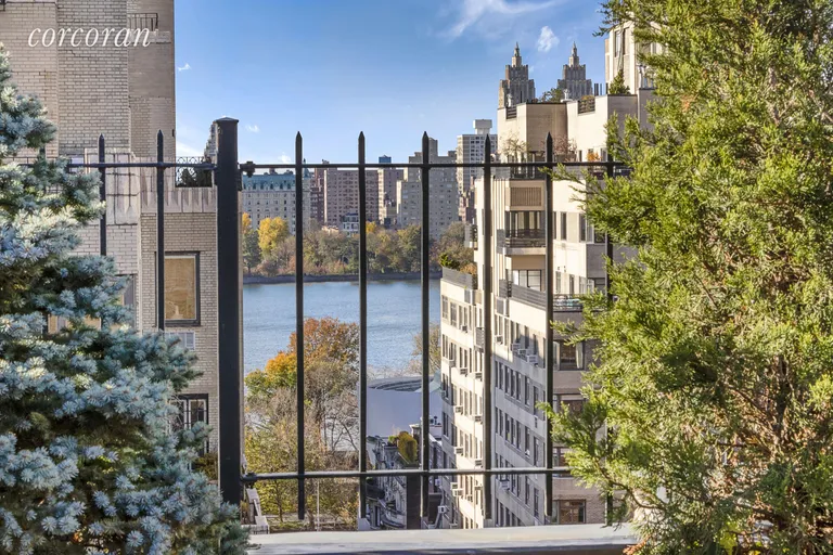 New York City Real Estate | View 1070 Park Avenue, PH-W | room 7 | View 8