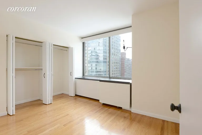New York City Real Estate | View 111 West 67th Street, 22A | room 3 | View 4