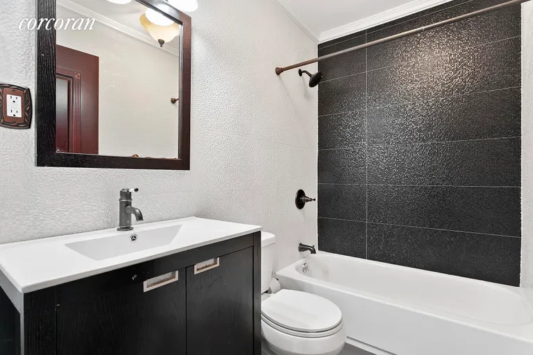 New York City Real Estate | View 180 19th Street, 7 | Bathroom | View 7