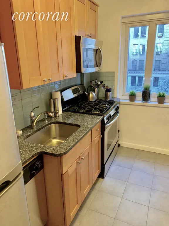 New York City Real Estate | View 333 West 57th Street, 408 | room 8 | View 9