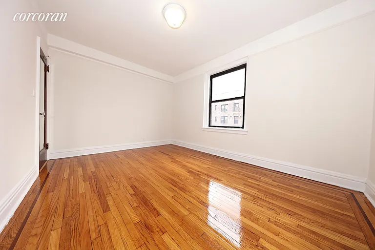 New York City Real Estate | View 25-90 35th Street, 4B | room 6 | View 7