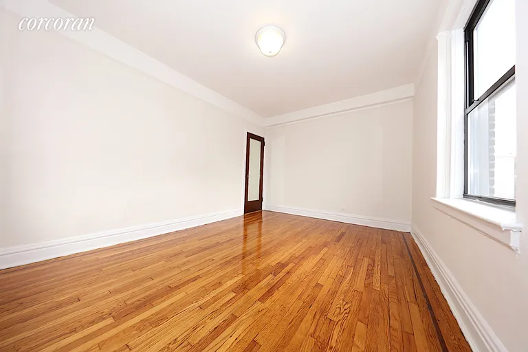 New York City Real Estate | View 25-90 35th Street, 4B | room 5 | View 6