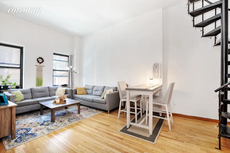 New York City Real Estate | View 346 Lexington Avenue, PH4F | 2 Beds, 1 Bath | View 1