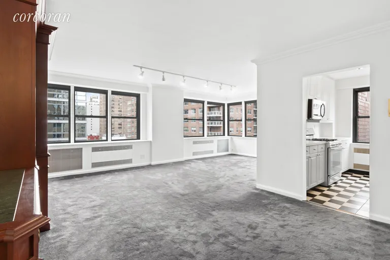 New York City Real Estate | View 399 East 72nd Street, 11E | room 3 | View 4
