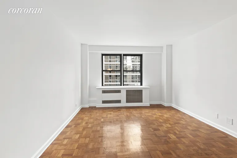 New York City Real Estate | View 399 East 72nd Street, 11E | room 9 | View 10