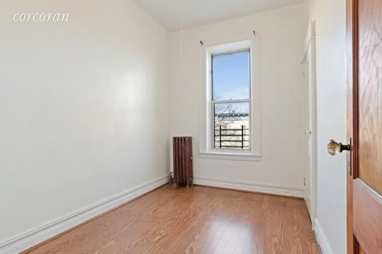 New York City Real Estate | View 61-58 Linden Street, 2 | room 4 | View 5