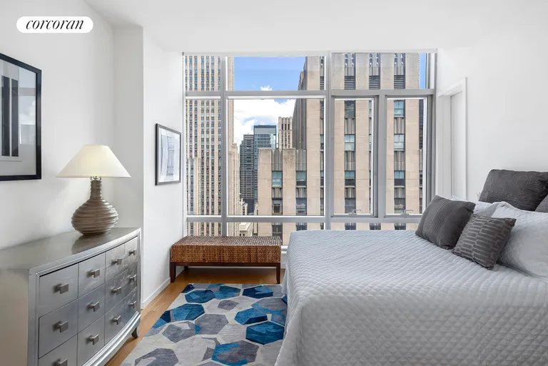 New York City Real Estate | View 18 West 48th Street, PHA | room 2 | View 3