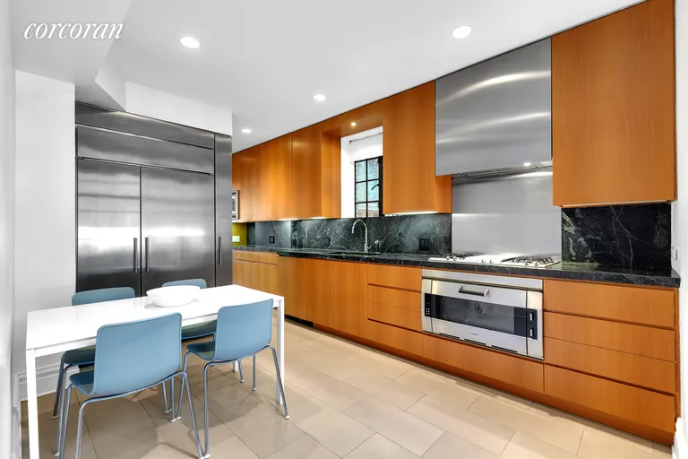 New York City Real Estate | View 580 West End Avenue, 6 | Eat in Kitchen Facing West | View 4