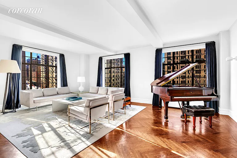 New York City Real Estate | View 580 West End Avenue, 6 | 4 Beds, 4 Baths | View 1