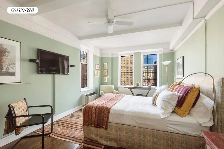 New York City Real Estate | View 410 West 24th Street, 10L | room 2 | View 3