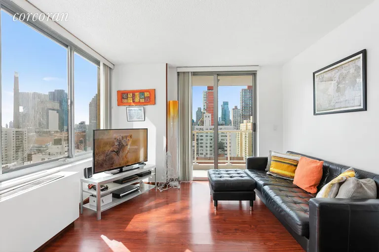 New York City Real Estate | View 404 East 79th Street, 17H | 2 Beds, 2 Baths | View 1