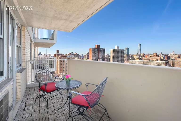 New York City Real Estate | View 100 West 93rd Street, 18G | 4 | View 5