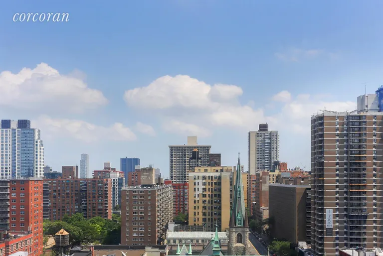 New York City Real Estate | View 275 West 96th Street, 21A | 3 Beds, 2 Baths | View 1