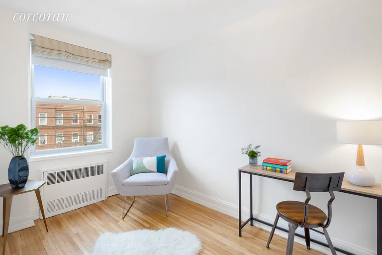 New York City Real Estate | View 400 East 17th Street, 707 | room 3 | View 4