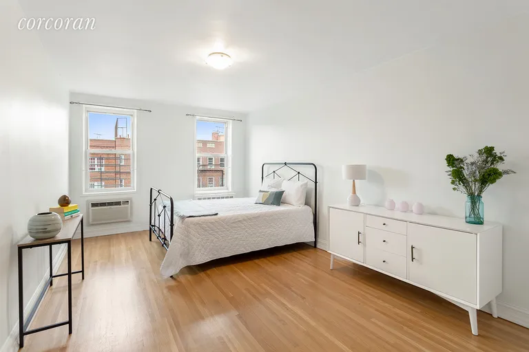 New York City Real Estate | View 400 East 17th Street, 707 | room 2 | View 3