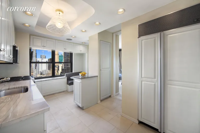 New York City Real Estate | View 160 East 38th Street, 33DE | room 1 | View 2