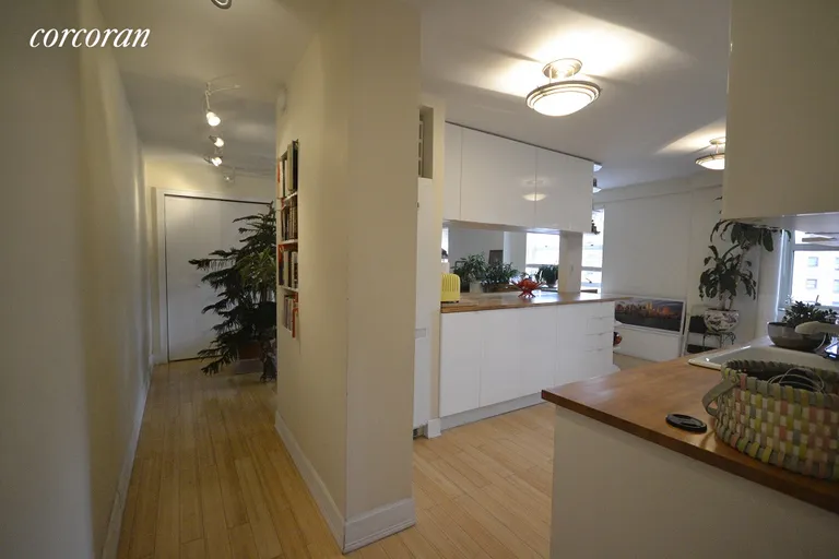 New York City Real Estate | View 70 La Salle Street, 16D | Fantastic layout | View 2