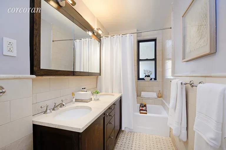 New York City Real Estate | View 215 West 75th Street, 9GH | room 9 | View 10