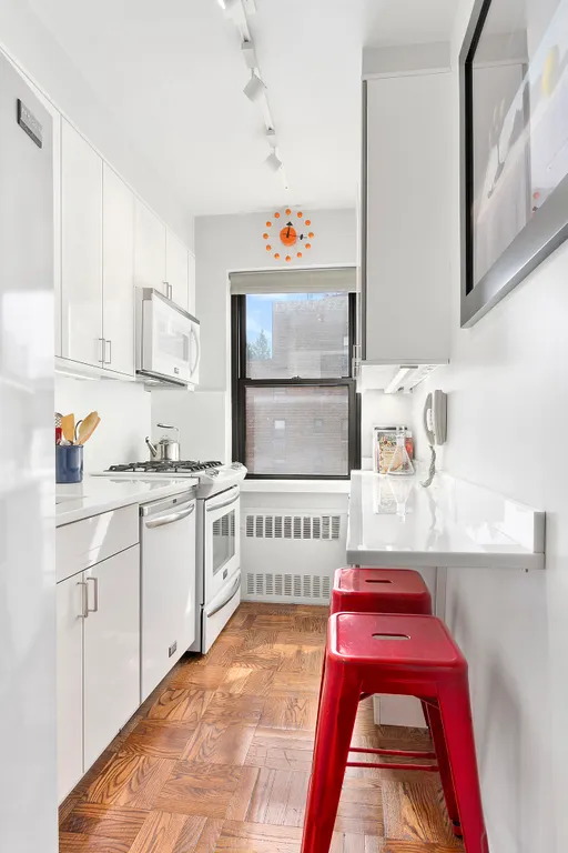 New York City Real Estate | View 11 Riverside Drive, 15FE | Modern Kitchen | View 3