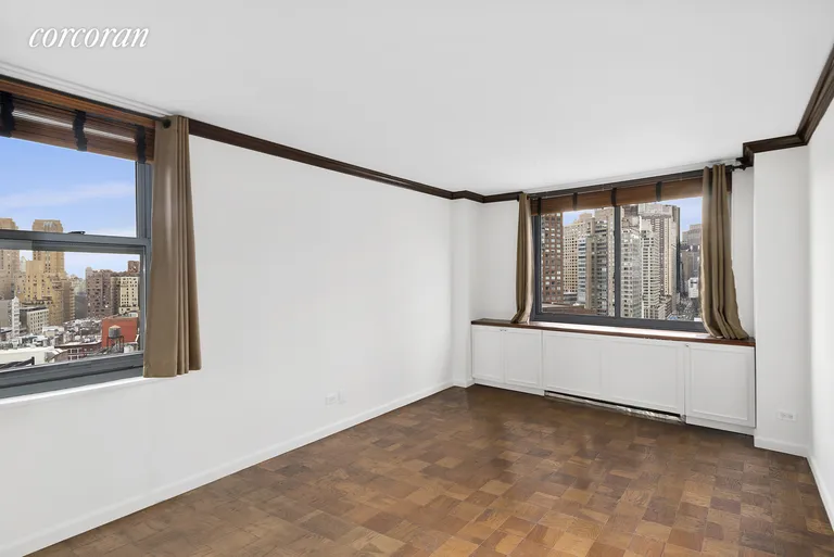 New York City Real Estate | View 2025 Broadway, 22J | room 3 | View 4
