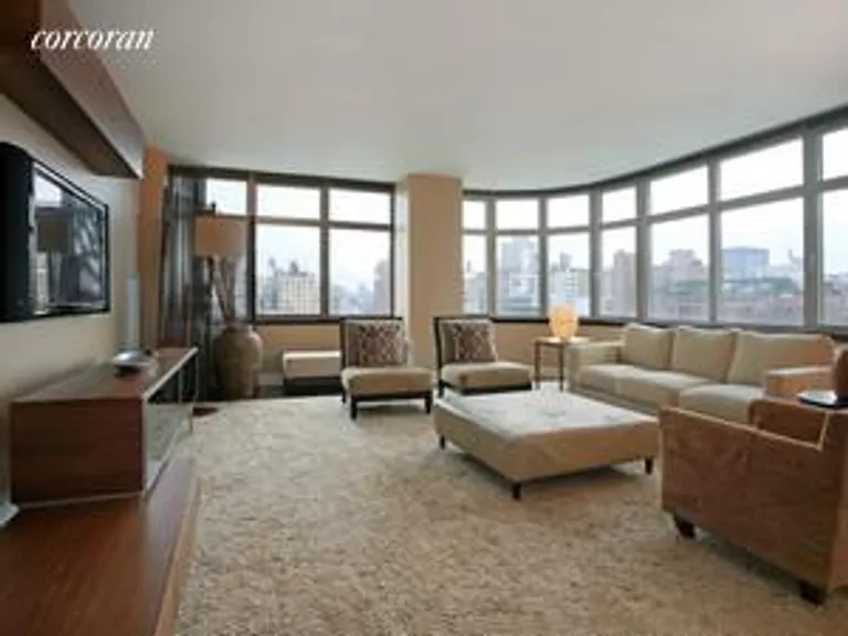 New York City Real Estate | View 181 East 90th Street, 15C | 3 Beds, 3 Baths | View 1