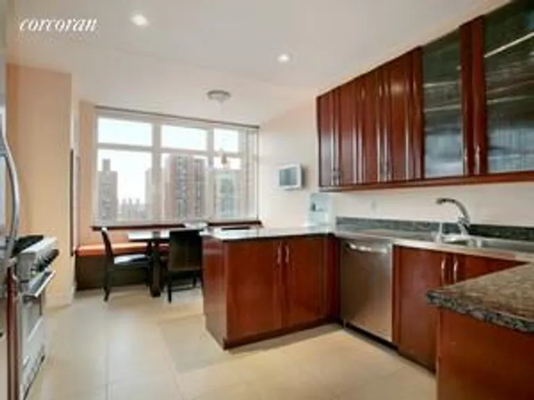 New York City Real Estate | View 181 East 90th Street, 15C | room 2 | View 3