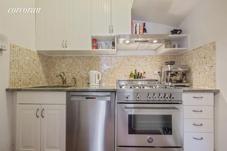 New York City Real Estate | View 274 West 95th Street, 123 | Kitchen | View 3