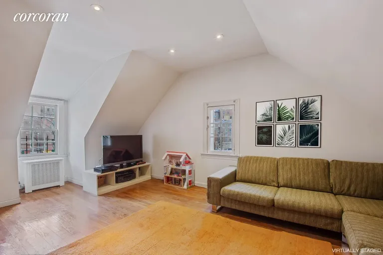 New York City Real Estate | View 274 West 95th Street, 123 | room 3 | View 4