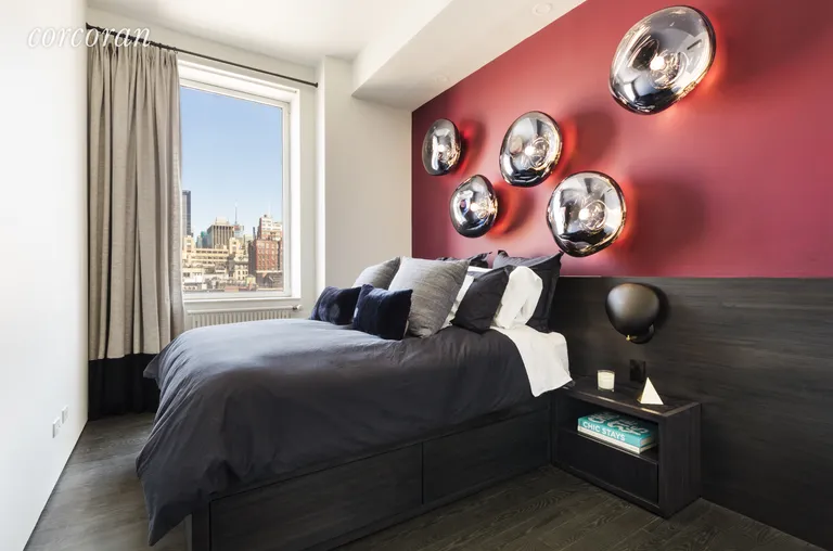 New York City Real Estate | View 251 West 19th Street, 7A | room 8 | View 9