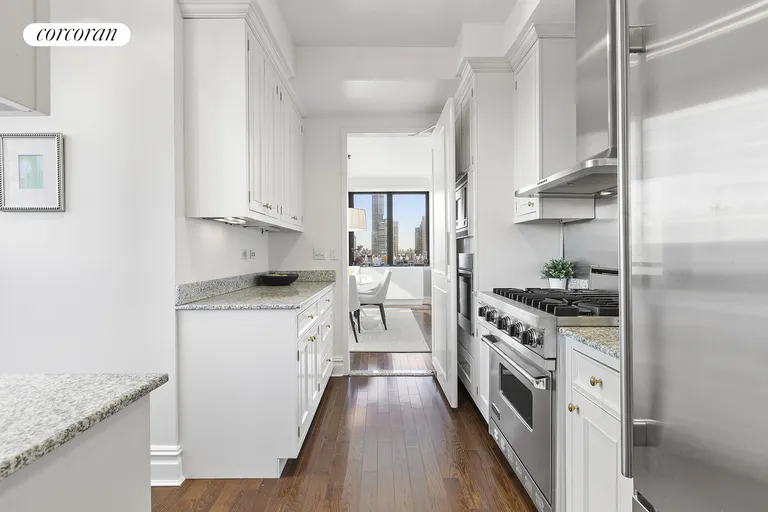 New York City Real Estate | View 2 Columbus Avenue, 16A | room 3 | View 4